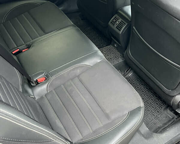 Черный Рено Лагуна, объемом двигателя 1.5 л и пробегом 268 тыс. км за 5699 $, фото 19 на Automoto.ua