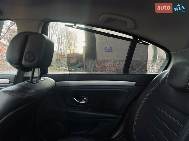 Чорний Рено Лагуна, об'ємом двигуна 1.46 л та пробігом 336 тис. км за 5700 $, фото 24 на Automoto.ua
