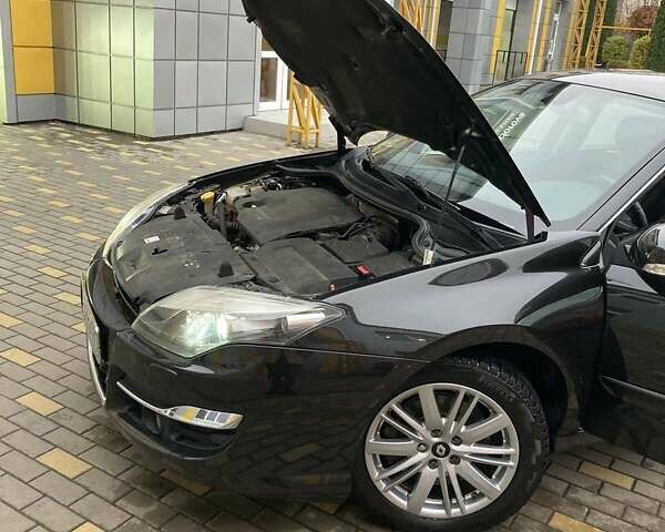 Черный Рено Лагуна, объемом двигателя 2 л и пробегом 190 тыс. км за 12500 $, фото 35 на Automoto.ua