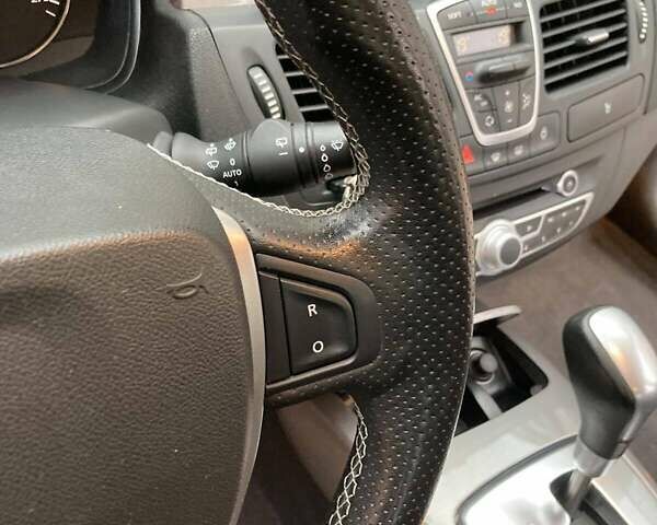 Черный Рено Лагуна, объемом двигателя 2 л и пробегом 190 тыс. км за 12500 $, фото 23 на Automoto.ua