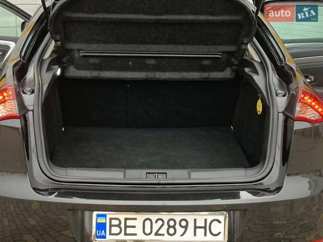 Черный Рено Лагуна, объемом двигателя 2 л и пробегом 190 тыс. км за 12500 $, фото 28 на Automoto.ua