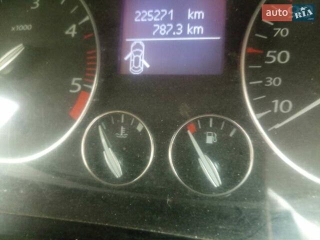 Коричневий Рено Лагуна, об'ємом двигуна 0 л та пробігом 225 тис. км за 5500 $, фото 8 на Automoto.ua