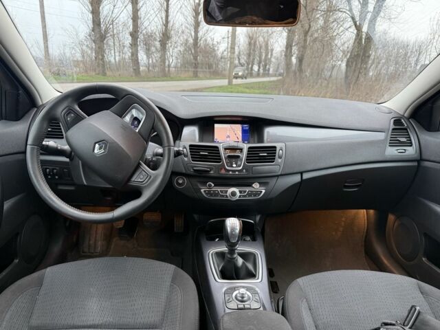 Коричневый Рено Лагуна, объемом двигателя 0 л и пробегом 247 тыс. км за 4250 $, фото 5 на Automoto.ua