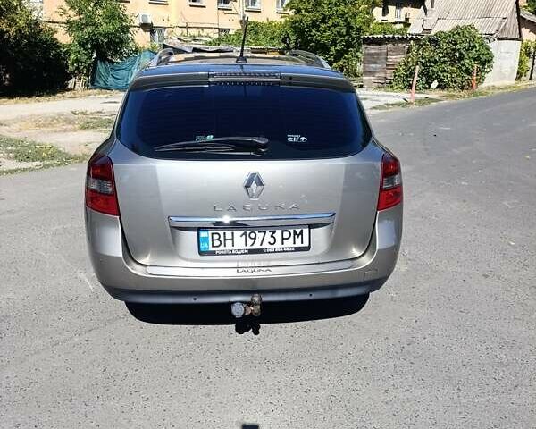 Коричневый Рено Лагуна, объемом двигателя 1.5 л и пробегом 245 тыс. км за 6500 $, фото 3 на Automoto.ua