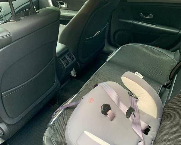 Коричневий Рено Лагуна, об'ємом двигуна 1.46 л та пробігом 203 тис. км за 7400 $, фото 13 на Automoto.ua