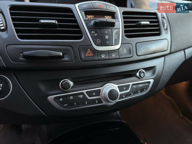 Коричневий Рено Лагуна, об'ємом двигуна 1.5 л та пробігом 155 тис. км за 8600 $, фото 37 на Automoto.ua