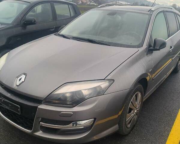 Коричневый Рено Лагуна, объемом двигателя 2 л и пробегом 210 тыс. км за 9499 $, фото 6 на Automoto.ua