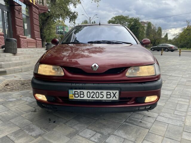 Червоний Рено Лагуна, об'ємом двигуна 1.8 л та пробігом 310 тис. км за 2450 $, фото 8 на Automoto.ua