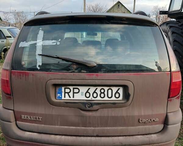 Красный Рено Лагуна, объемом двигателя 0 л и пробегом 300 тыс. км за 1303 $, фото 3 на Automoto.ua