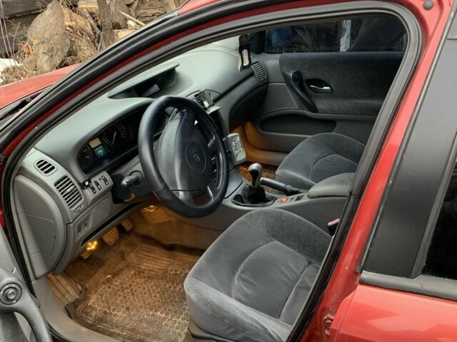 Червоний Рено Лагуна, об'ємом двигуна 1.8 л та пробігом 2 тис. км за 2700 $, фото 5 на Automoto.ua