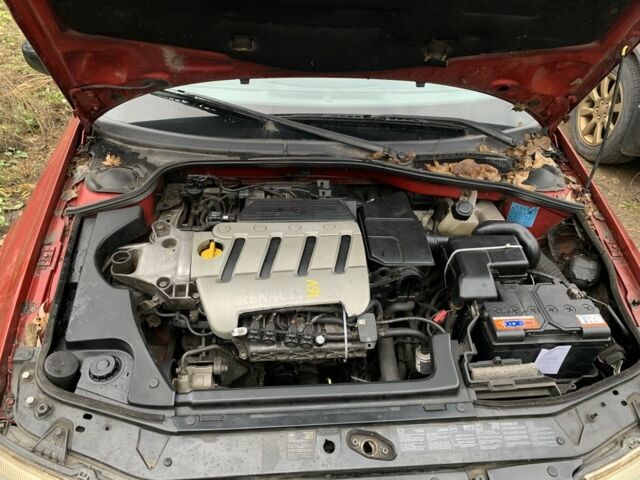 Червоний Рено Лагуна, об'ємом двигуна 1.8 л та пробігом 2 тис. км за 2700 $, фото 7 на Automoto.ua