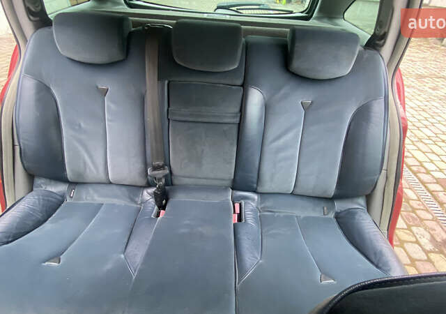 Красный Рено Лагуна, объемом двигателя 1.87 л и пробегом 112 тыс. км за 3999 $, фото 12 на Automoto.ua