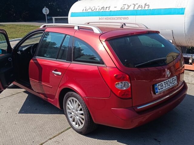 Рено Лагуна 2006 в Прилуках на Automoto.ua Красный Рено Лагуна, объемом двигателя 2 л и пробегом 270 тыс. км за 5500 $, фото 1 на Automoto.ua