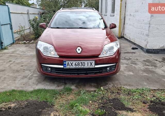 Красный Рено Лагуна, объемом двигателя 2 л и пробегом 225 тыс. км за 6500 $, фото 6 на Automoto.ua