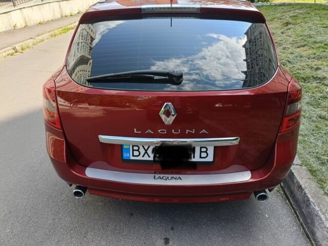 Красный Рено Лагуна, объемом двигателя 2 л и пробегом 1 тыс. км за 8500 $, фото 3 на Automoto.ua
