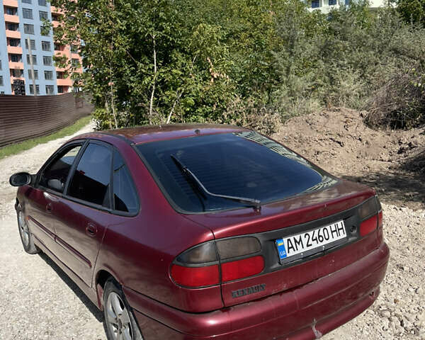 Красный Рено Лагуна, объемом двигателя 2 л и пробегом 300 тыс. км за 1950 $, фото 14 на Automoto.ua