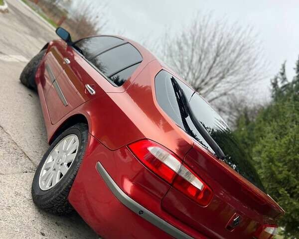 Красный Рено Лагуна, объемом двигателя 1.78 л и пробегом 230 тыс. км за 4300 $, фото 8 на Automoto.ua