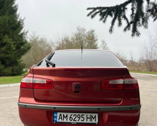 Красный Рено Лагуна, объемом двигателя 1.78 л и пробегом 230 тыс. км за 4300 $, фото 10 на Automoto.ua