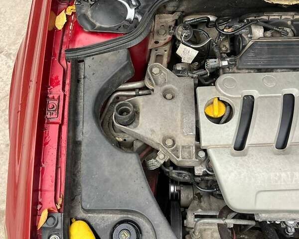 Красный Рено Лагуна, объемом двигателя 1.78 л и пробегом 230 тыс. км за 4300 $, фото 34 на Automoto.ua