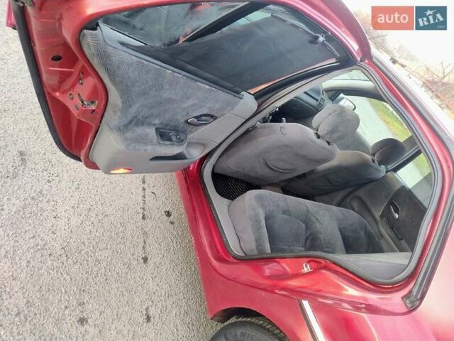 Красный Рено Лагуна, объемом двигателя 1.9 л и пробегом 321 тыс. км за 3000 $, фото 9 на Automoto.ua