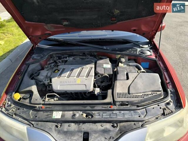 Красный Рено Лагуна, объемом двигателя 1.78 л и пробегом 280 тыс. км за 2900 $, фото 12 на Automoto.ua