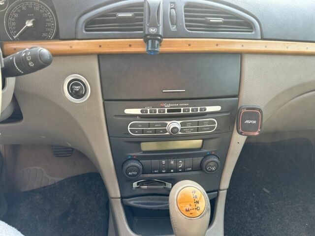 Красный Рено Лагуна, объемом двигателя 2.2 л и пробегом 220 тыс. км за 5500 $, фото 5 на Automoto.ua