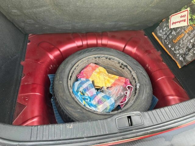 Красный Рено Лагуна, объемом двигателя 2.2 л и пробегом 220 тыс. км за 5500 $, фото 6 на Automoto.ua