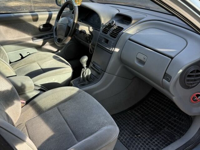 Рено Лагуна, об'ємом двигуна 1.6 л та пробігом 350 тис. км за 1200 $, фото 8 на Automoto.ua