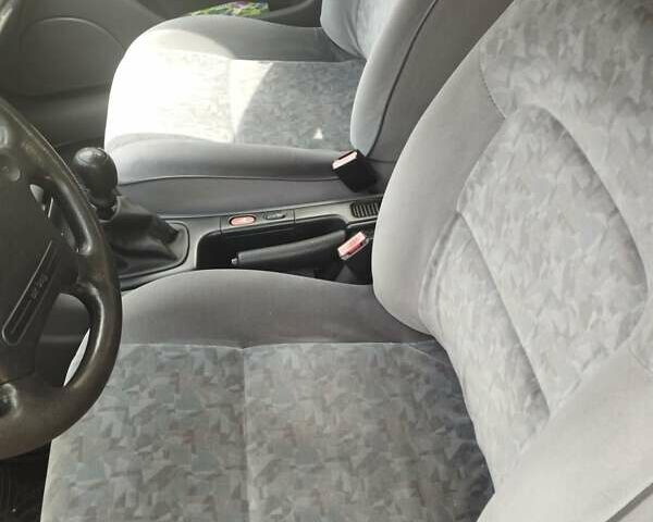 Рено Лагуна, объемом двигателя 1.79 л и пробегом 266 тыс. км за 2850 $, фото 17 на Automoto.ua