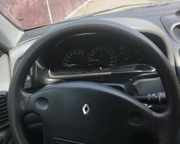 Рено Лагуна, объемом двигателя 1.79 л и пробегом 266 тыс. км за 2850 $, фото 15 на Automoto.ua