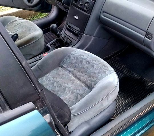 Рено Лагуна, объемом двигателя 22 л и пробегом 0 тыс. км за 2400 $, фото 6 на Automoto.ua