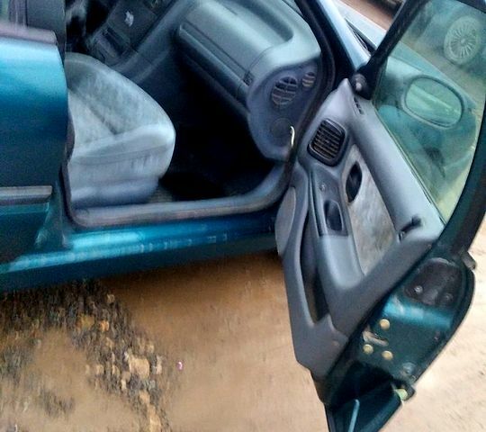 Рено Лагуна, объемом двигателя 22 л и пробегом 0 тыс. км за 2400 $, фото 4 на Automoto.ua