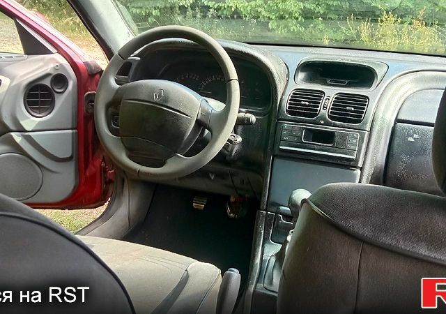 Рено Лагуна, об'ємом двигуна 1.6 л та пробігом 340 тис. км за 750 $, фото 5 на Automoto.ua