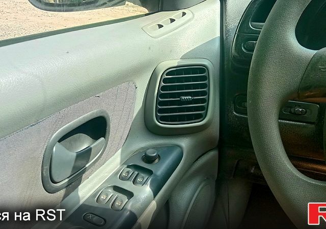 Рено Лагуна, об'ємом двигуна 1.6 л та пробігом 340 тис. км за 750 $, фото 8 на Automoto.ua