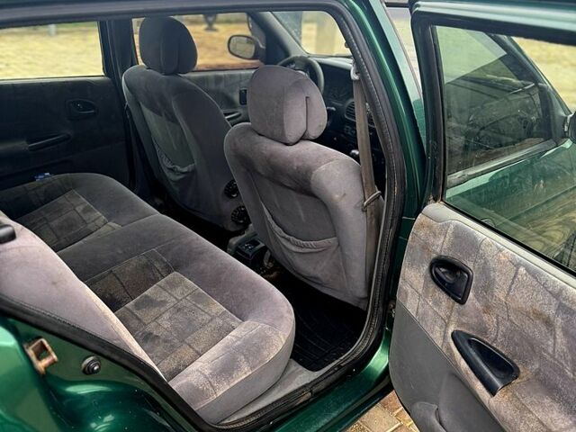 Рено Лагуна, объемом двигателя 1.9 л и пробегом 350 тыс. км за 1499 $, фото 7 на Automoto.ua