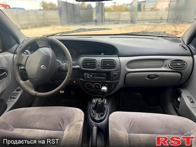 Рено Лагуна, объемом двигателя 1.9 л и пробегом 350 тыс. км за 1499 $, фото 6 на Automoto.ua