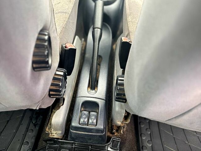 Рено Лагуна, объемом двигателя 1.9 л и пробегом 350 тыс. км за 1499 $, фото 5 на Automoto.ua