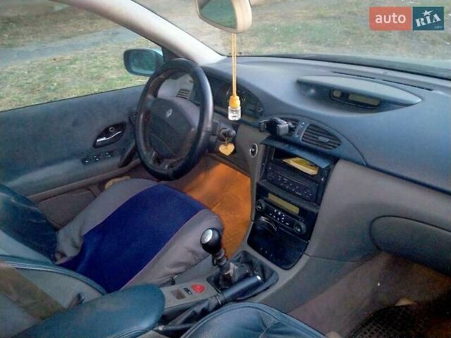 Рено Лагуна, объемом двигателя 1.87 л и пробегом 358 тыс. км за 3200 $, фото 6 на Automoto.ua
