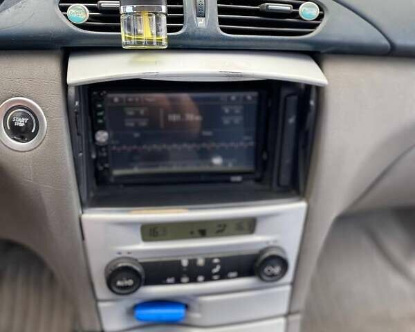 Рено Лагуна, объемом двигателя 1.6 л и пробегом 328 тыс. км за 4200 $, фото 15 на Automoto.ua