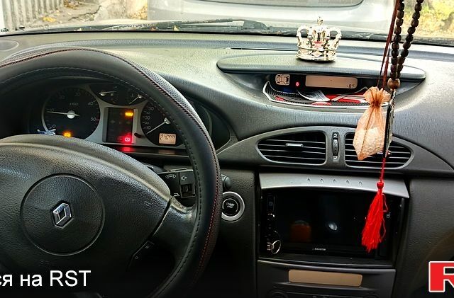Рено Лагуна, об'ємом двигуна 1.9 л та пробігом 0 тис. км за 1550 $, фото 4 на Automoto.ua