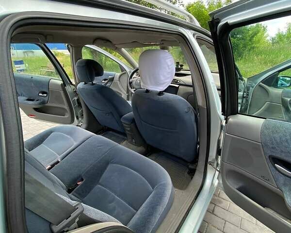 Рено Лагуна, объемом двигателя 1.6 л и пробегом 328 тыс. км за 4200 $, фото 10 на Automoto.ua