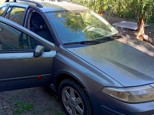 Рено Лагуна, объемом двигателя 1.9 л и пробегом 380 тыс. км за 3000 $, фото 3 на Automoto.ua