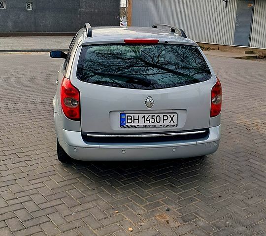 Рено Лагуна, объемом двигателя 1.8 л и пробегом 275 тыс. км за 3999 $, фото 3 на Automoto.ua