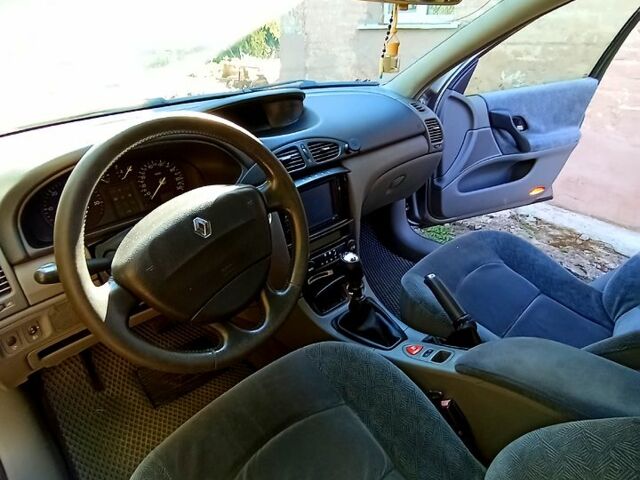 Рено Лагуна, объемом двигателя 1.9 л и пробегом 380 тыс. км за 3000 $, фото 1 на Automoto.ua