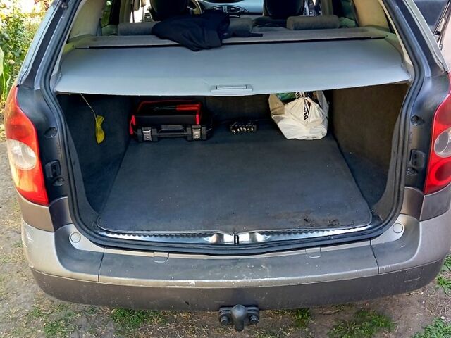 Рено Лагуна, объемом двигателя 1.9 л и пробегом 380 тыс. км за 3000 $, фото 2 на Automoto.ua