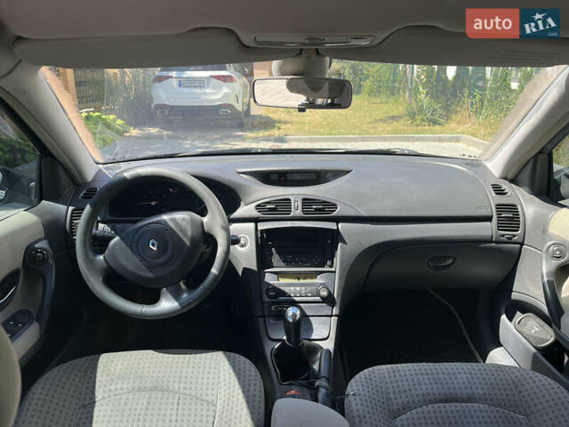 Рено Лагуна, объемом двигателя 1.8 л и пробегом 208 тыс. км за 2999 $, фото 9 на Automoto.ua