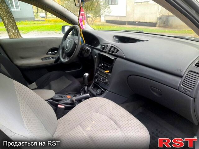 Рено Лагуна, объемом двигателя 1.9 л и пробегом 316 тыс. км за 2350 $, фото 5 на Automoto.ua