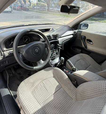 Рено Лагуна, объемом двигателя 1.8 л и пробегом 208 тыс. км за 2999 $, фото 2 на Automoto.ua