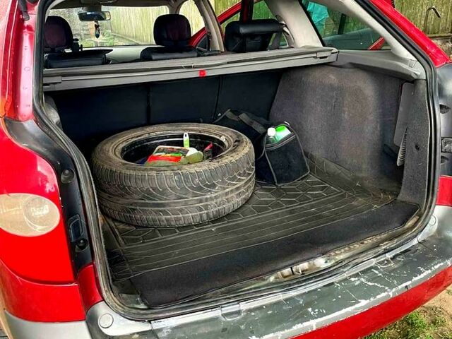 Рено Лагуна, объемом двигателя 1.8 л и пробегом 300 тыс. км за 3400 $, фото 6 на Automoto.ua