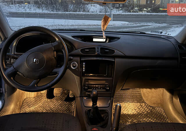 Рено Лагуна, об'ємом двигуна 1.8 л та пробігом 275 тис. км за 2999 $, фото 15 на Automoto.ua